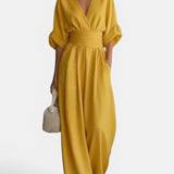Ulrike | Mono elegante con escote en V y silueta entallada