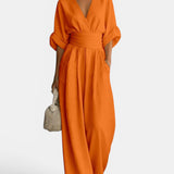 Ulrike | Mono elegante con escote en V y silueta entallada